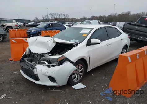 2016 Toyota Corolla Le z USA, uszkodzony, nr VIN 5YFBURHE4GP406526